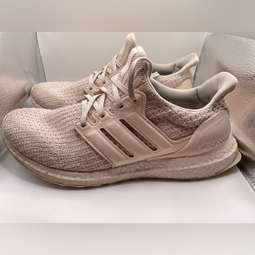 Women’s Addidas Ultraboost size 9